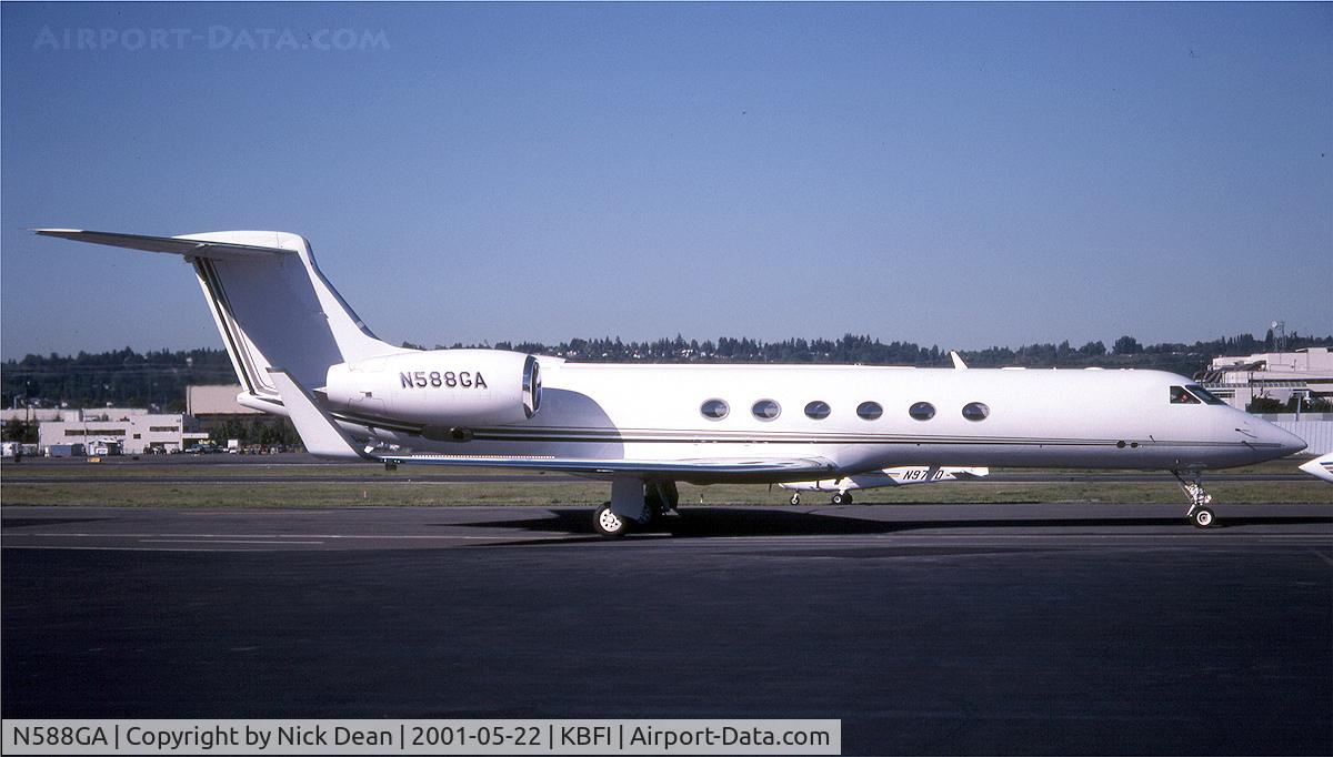 N588GA, 1999 Gulfstream Aerospace G-V C/N 588, KBFI