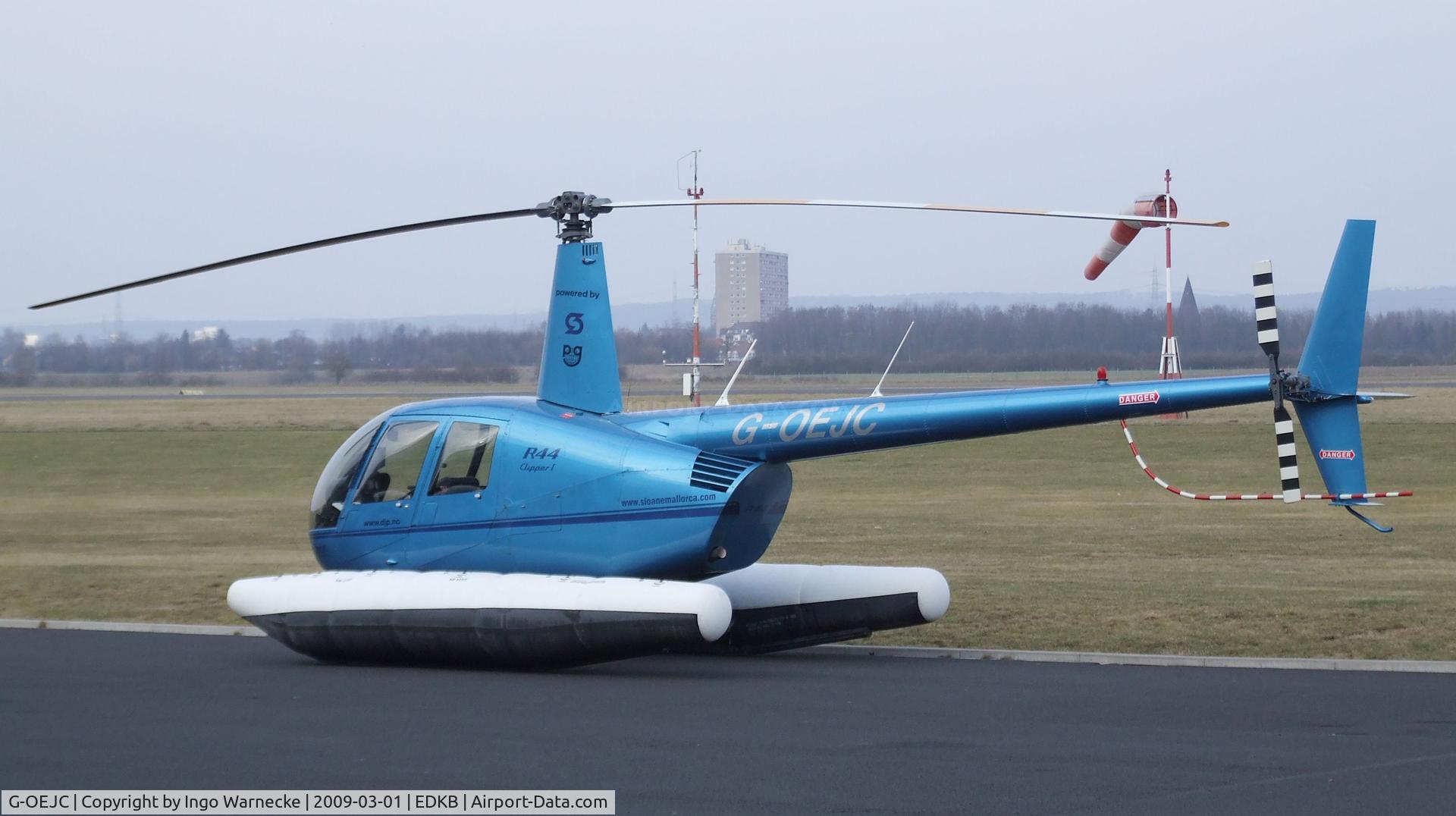 G-OEJC, 2005 Robinson R44 Clipper C/N 1469, Robinson R44 on floats at Bonn-Hangelar airfield