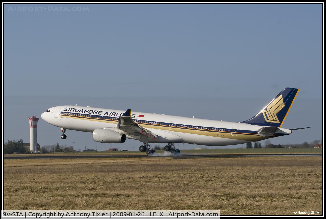 9V-STA, 2008 Airbus A330-343E C/N 978, A330 Singapore Airlines on LFLX