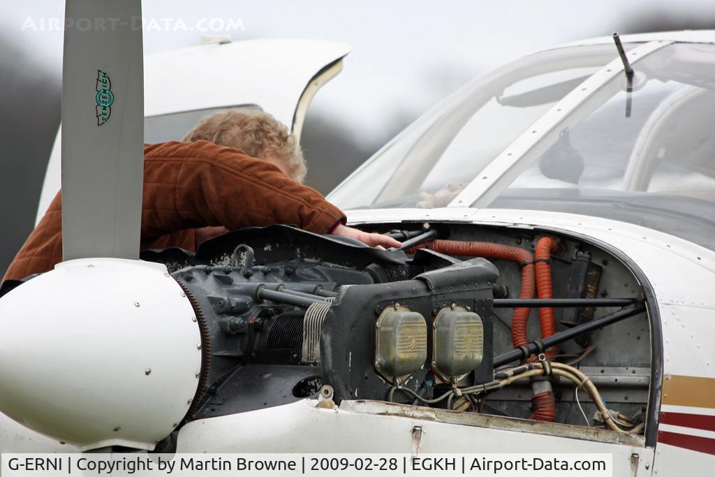 G-ERNI, 1980 Piper PA-28-181 Cherokee Archer II C/N 28-8090146, Fixing a small problem.