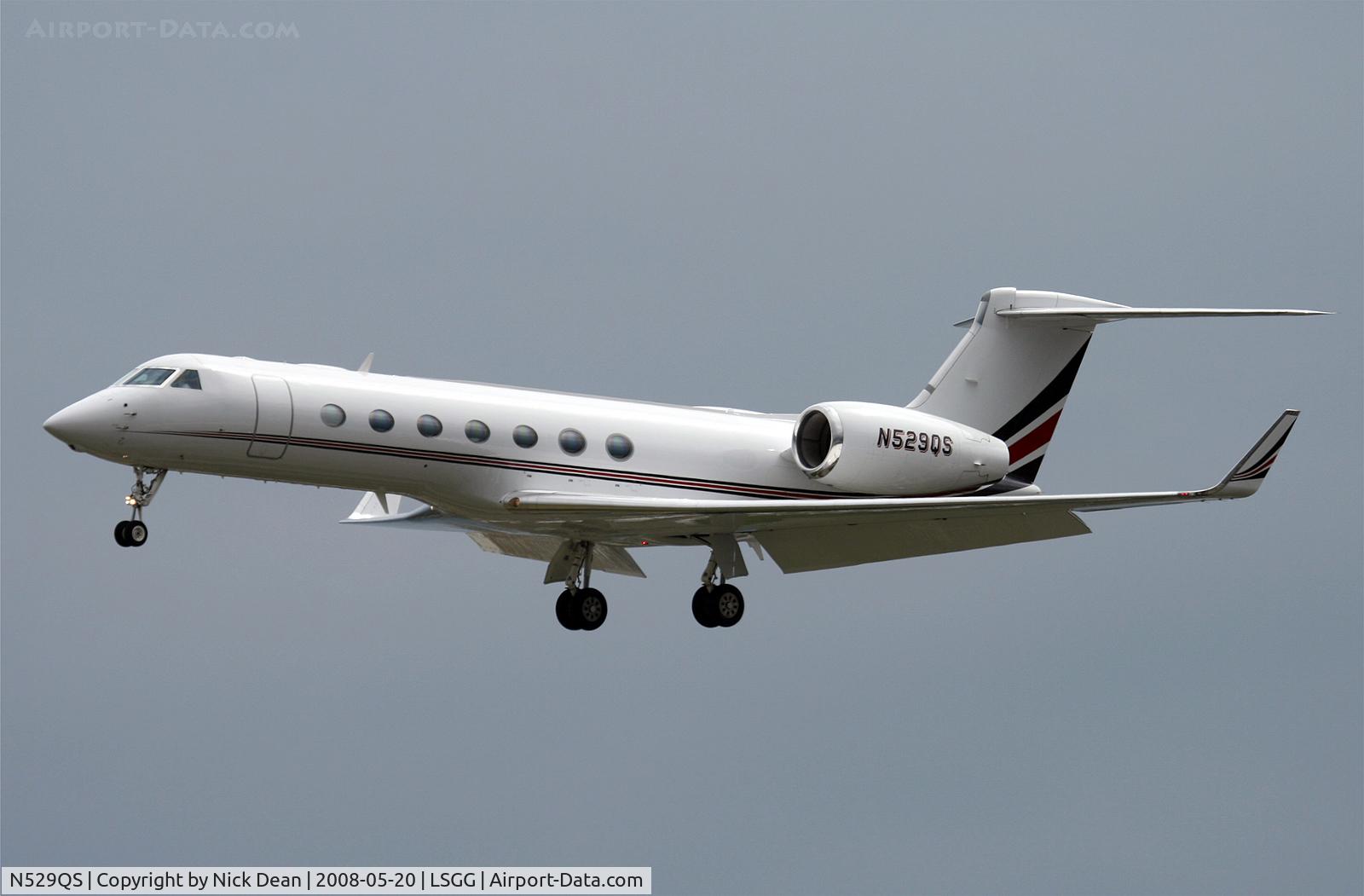 N529QS, 2007 Gulfstream Aerospace GV-SP (G550) C/N 5156, LSGG