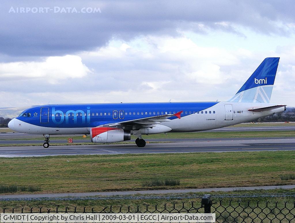 G-MIDT, 2001 Airbus A320-232 C/N 1418, BMI