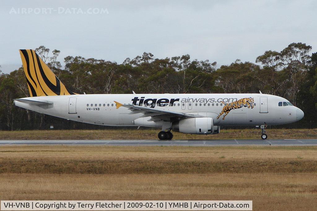 VH-VNB, 2006 Airbus A320-232 C/N 2906, Tiger Airways  A320 prepares to depart from Hobart Int