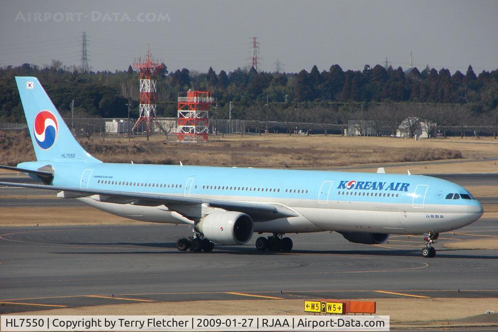 HL7550, Airbus A330-322 C/N 162, KAL A330 at Narita