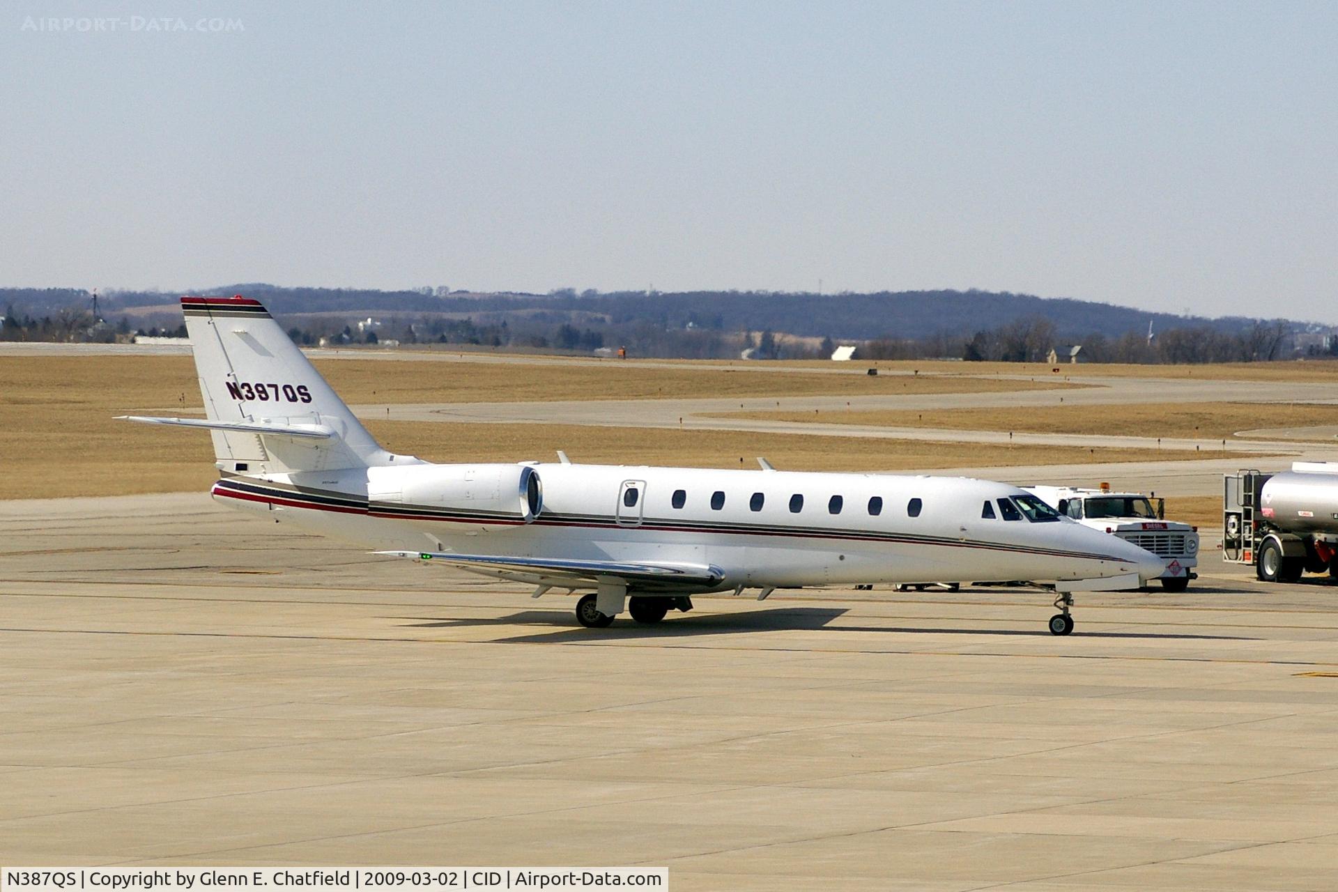 N387QS, 2007 Cessna 680 Citation Sovereign C/N 680-0119, Pulling into Landmark FBO