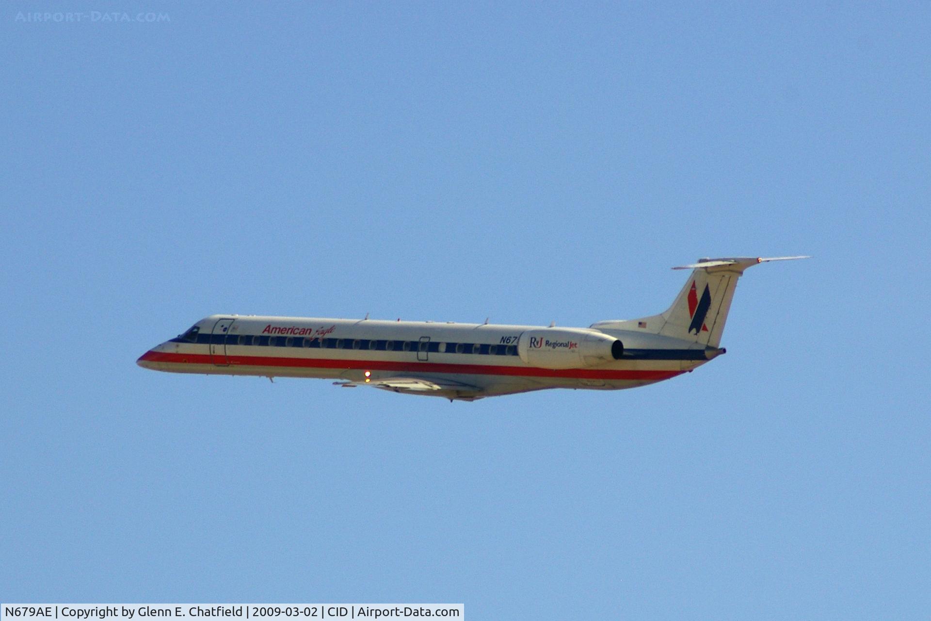 N679AE, 2004 Embraer ERJ-145LR (EMB-145LR) C/N 14500814, Climbing out after taking off Runway 9, heading for ORD