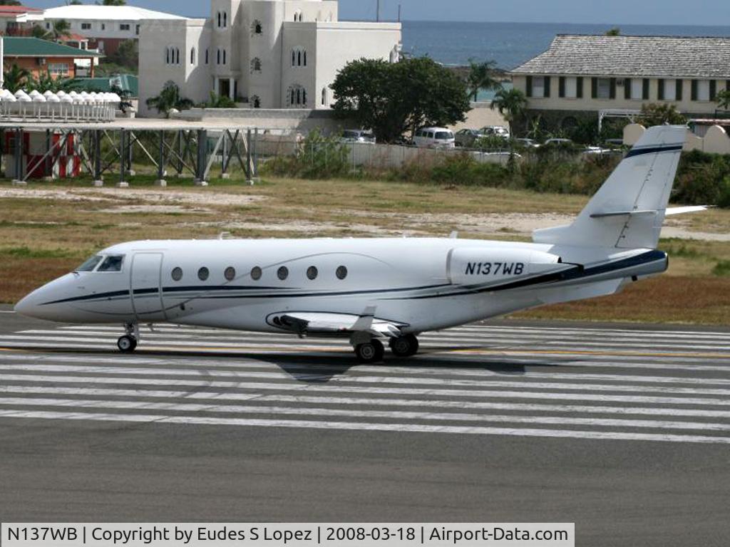 N137WB, 2006 Israel Aircraft Industries Gulfstream 200 C/N 137, ST. MARTEEN