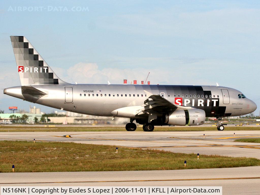N516NK, 2006 Airbus A319-132 C/N 2704, LANDING