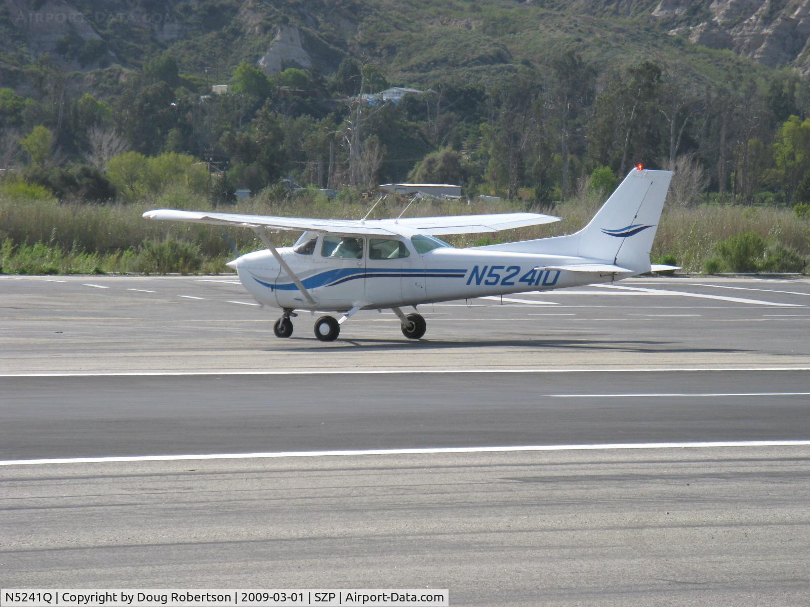 N5241Q, 1981 Cessna 152 C/N 15285088, 1981 Cessna 152, Lycoming O-235-L2C 110 Hp, taxi