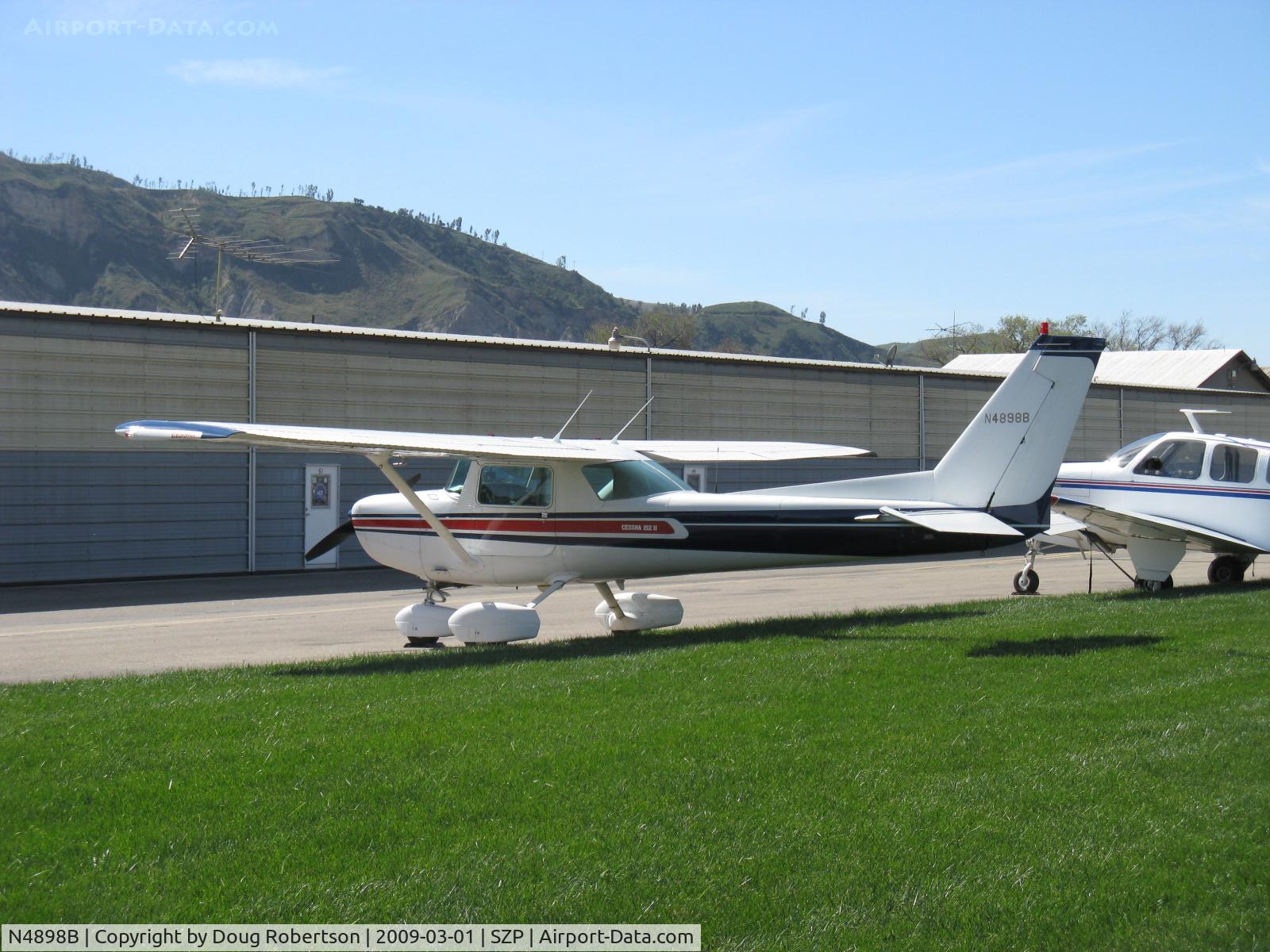 N4898B, 1979 Cessna 152 C/N 15283697, 1979 Cessna 152, Lycoming O-235-L2C 110 Hp, 28 volt ignition, for 100LL fuel