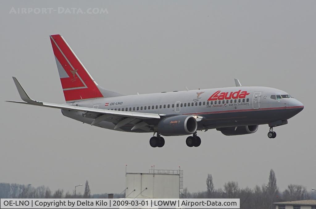 OE-LNO, 2001 Boeing 737-7Z9 C/N 30419, LAUDA