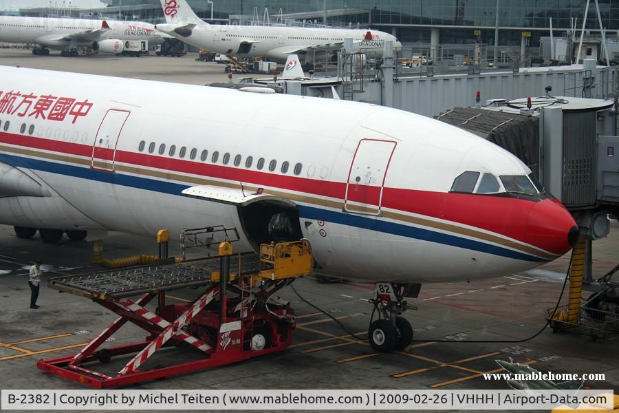 B-2382, 1996 Airbus A340-313 C/N 141, China Eastern Airlines