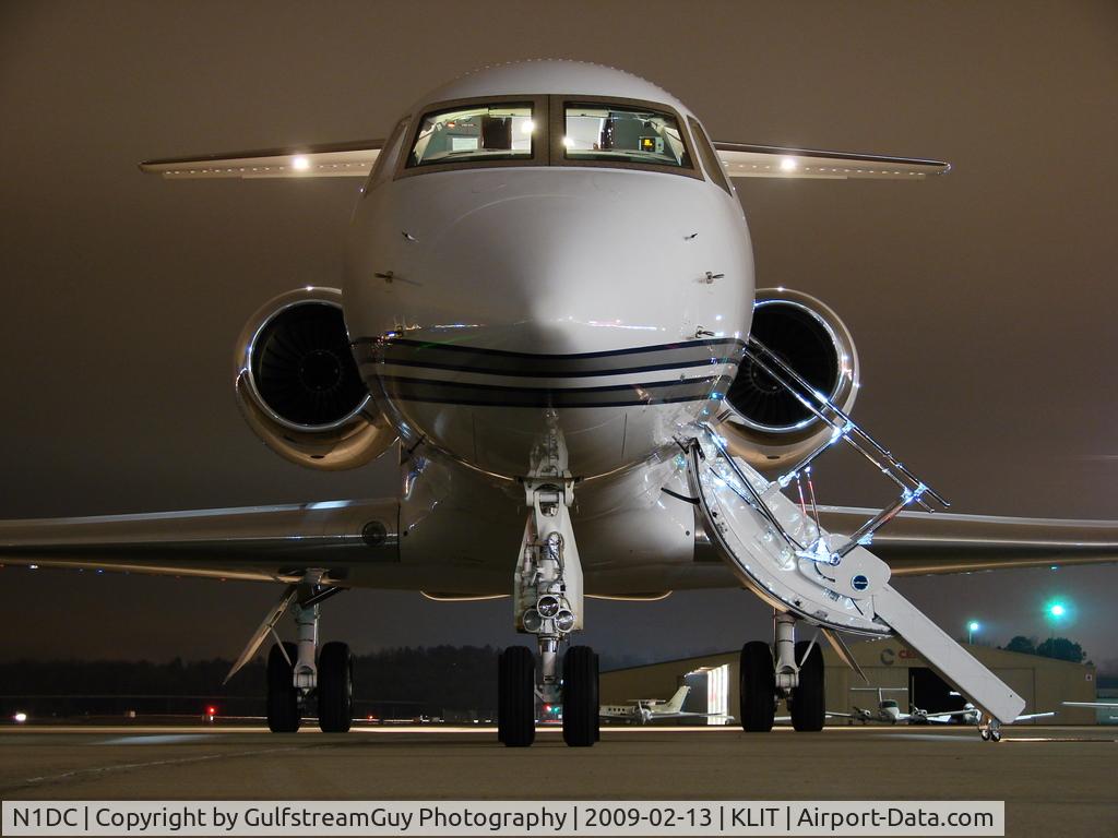 N1DC, 2001 Gulfstream Aerospace G-V C/N 651, Night Cowboys