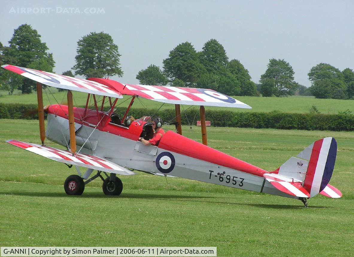 G-ANNI, 1941 De Havilland DH-82A Tiger Moth II C/N 85162, Tiger Moth at Old Warden