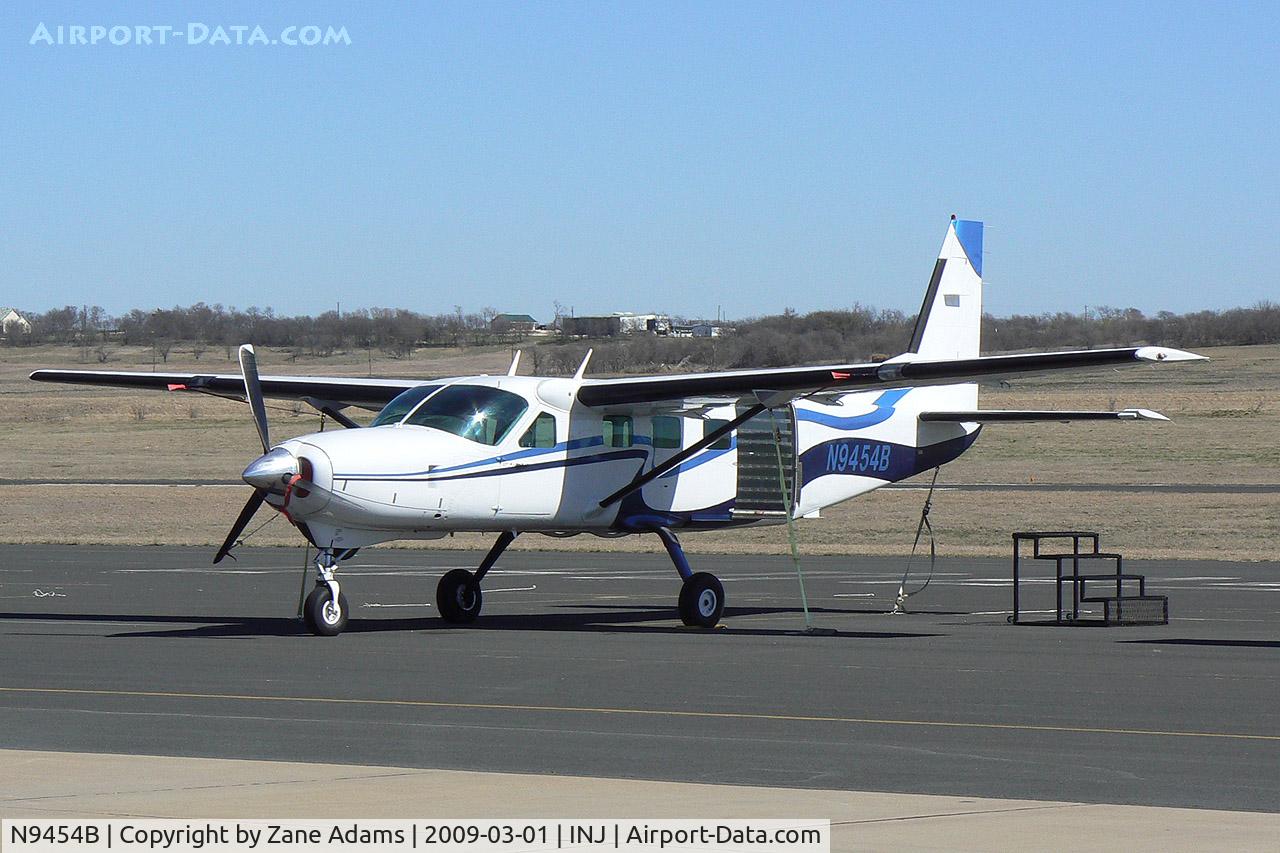 N9454B, 1988 Cessna 208B Grand Caravan C/N 208B0072, Skydive Caravan at Hillsboro, TX