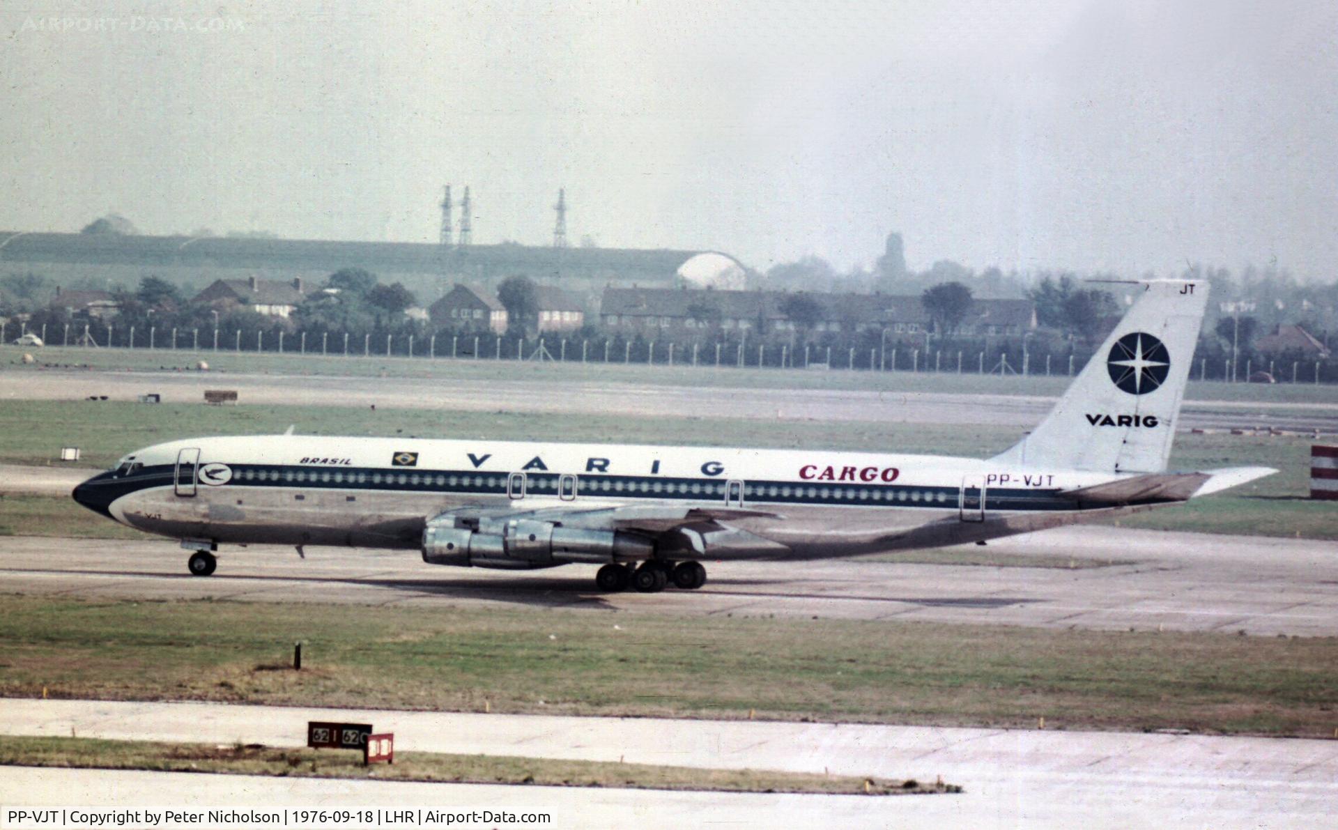 PP-VJT, 1967 Boeing 707-341C C/N 19322, Varig operated cargo flights from London Heathrow as seen in the Summer of 1976. This aircraft was later written off at Manaus, Brazil on 06-11-81.