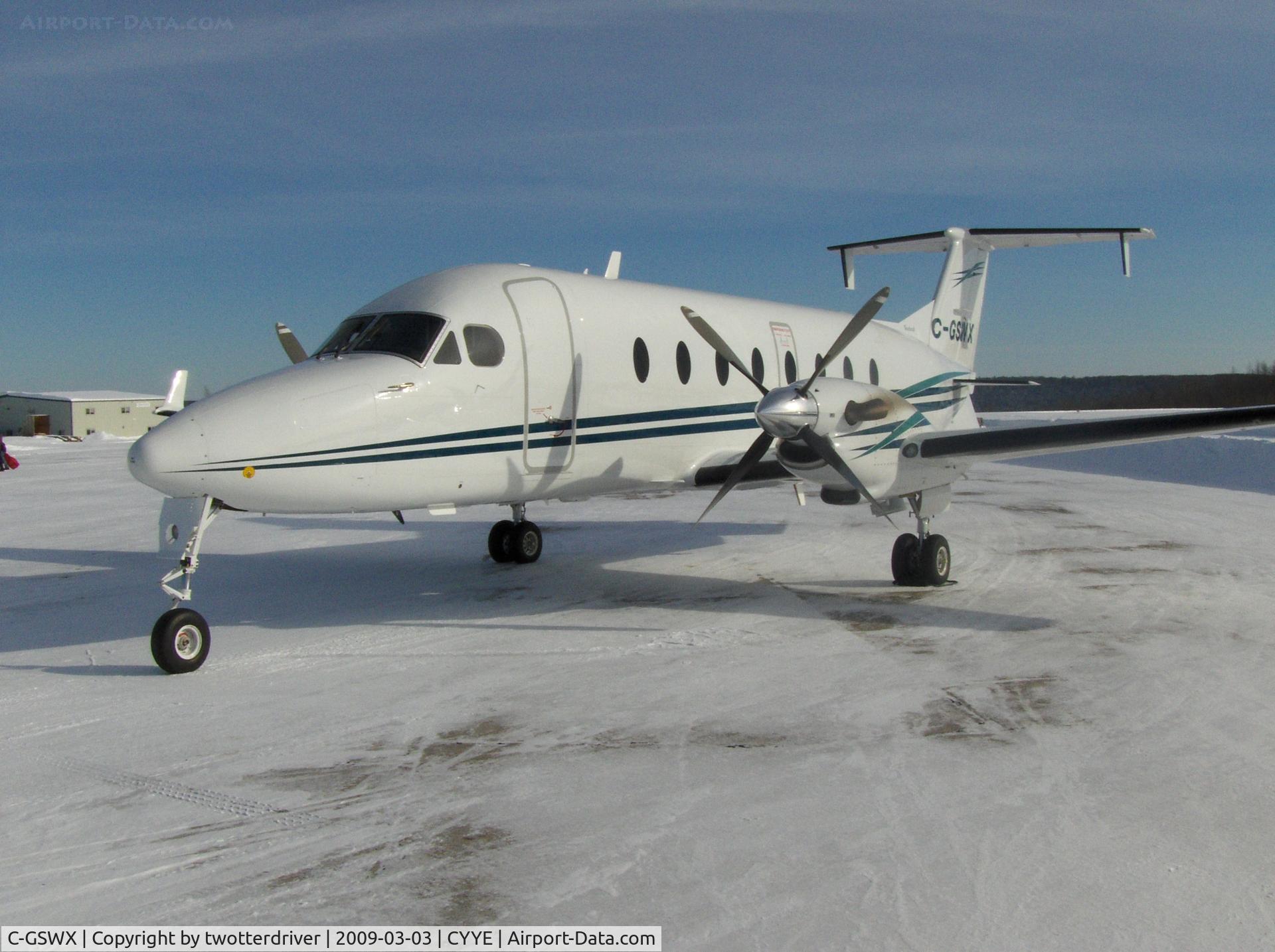 C-GSWX, 1993 Beech 1900D C/N UE-63, On The Ramp