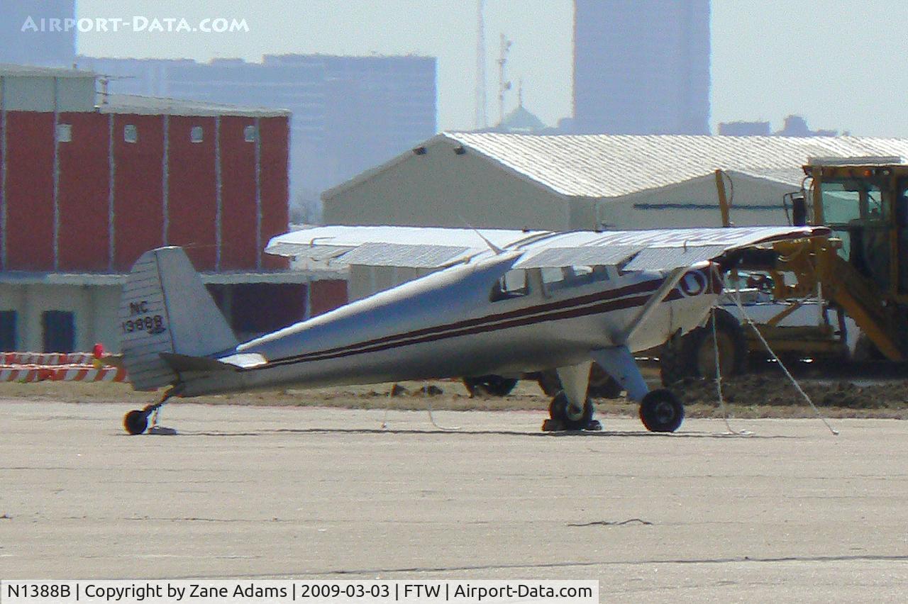 N1388B, 1948 Luscombe 8F Silvaire C/N 6015, At Meacham Field