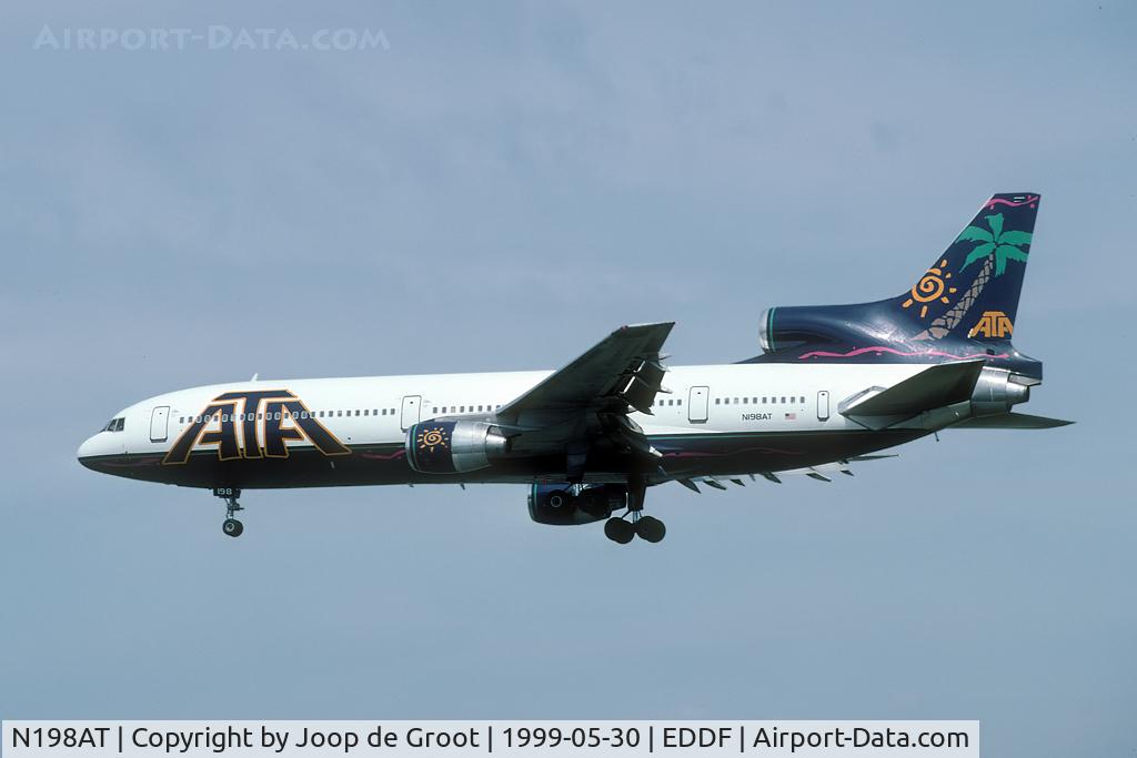 N198AT, 1975 Lockheed L-1011-385-1-15 TriStar 100 C/N 193B-1111, Landing at Rhein Main during the Kosovo crisis.