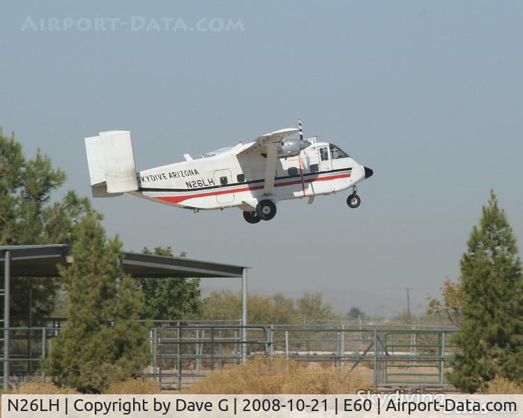 N26LH, 1974 Short SC-7 Skyvan C/N SH.1925, Skyvan departs Eloy, AZ with a load of skydivers