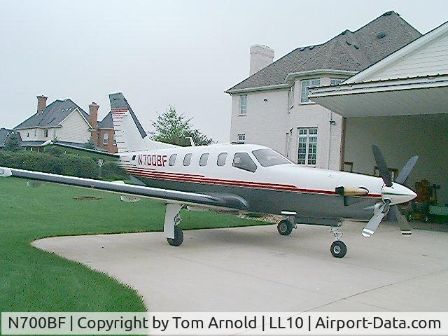 N700BF, Socata TBM-700 C/N 53, TBM after new paint