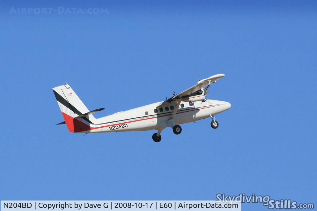 N204BD, 1969 De Havilland Canada DHC-6-200 Twin Otter C/N 204, Twin Otter departing Skydive Arizona