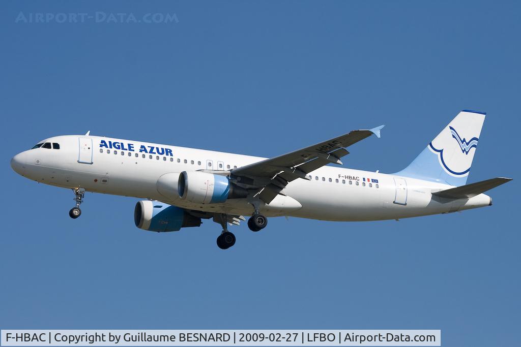 F-HBAC, 1998 Airbus A320-214 C/N 888, Landing 32L