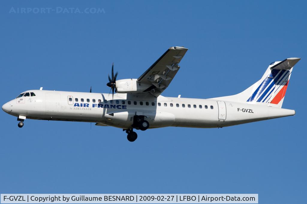 F-GVZL, 1998 ATR 72-212A C/N 553, Landing 32L