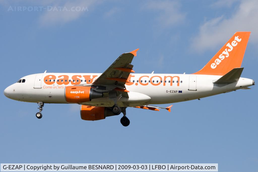 G-EZAP, 2006 Airbus A319-111 C/N 2777, Landing 32L