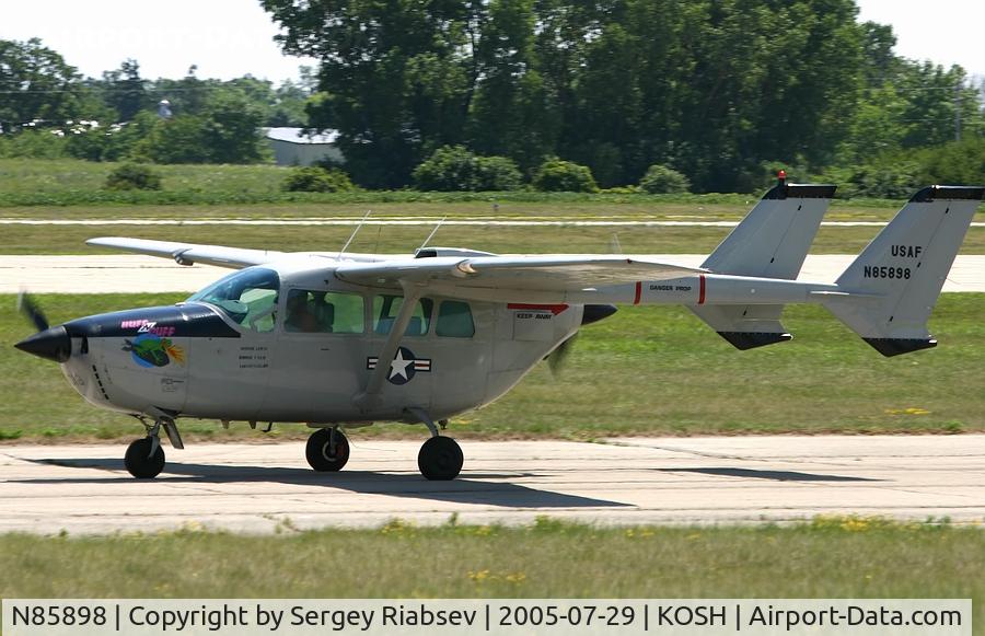 N85898, 1968 Cessna 337D Super Skymaster C/N 337-1016, EAA AirVenture 2005