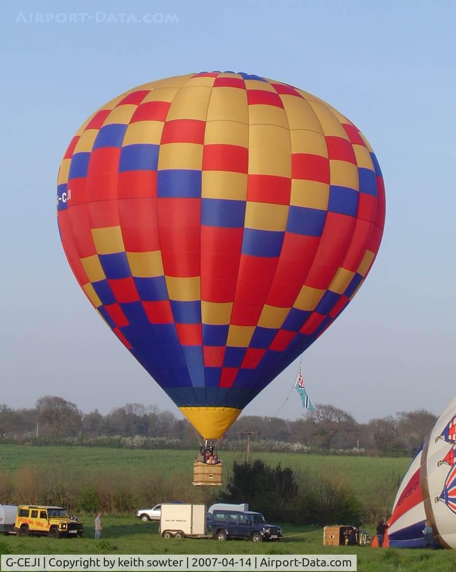 G-CEJI, 2007 Lindstrand Hot Air Balloons Ltd LBL 105A C/N 1144, Ready for lift off from its Bunwell launch site balloon