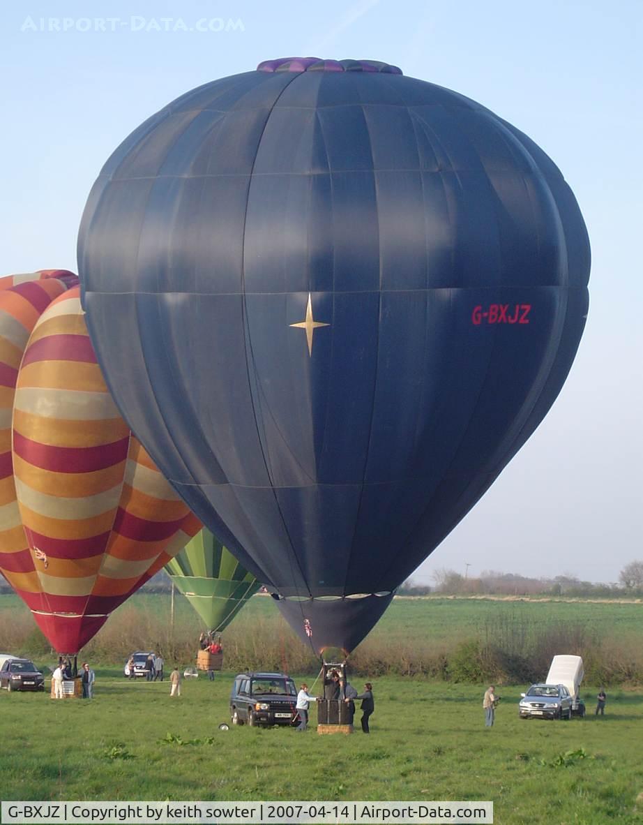 G-BXJZ, 1997 Cameron Balloons C-60 C/N 4168, Ready for lift off from its Bunwell launch site balloon