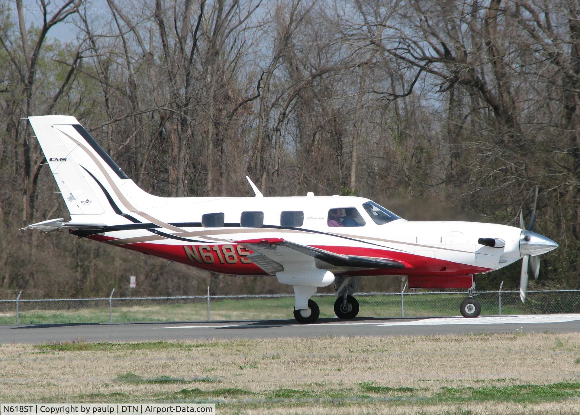 N618ST, 2007 Piper PA-46-500TP Malibu Meridian C/N 4697318, Starting the take off roll on runway 14 at the Shreveport Downtown airport.