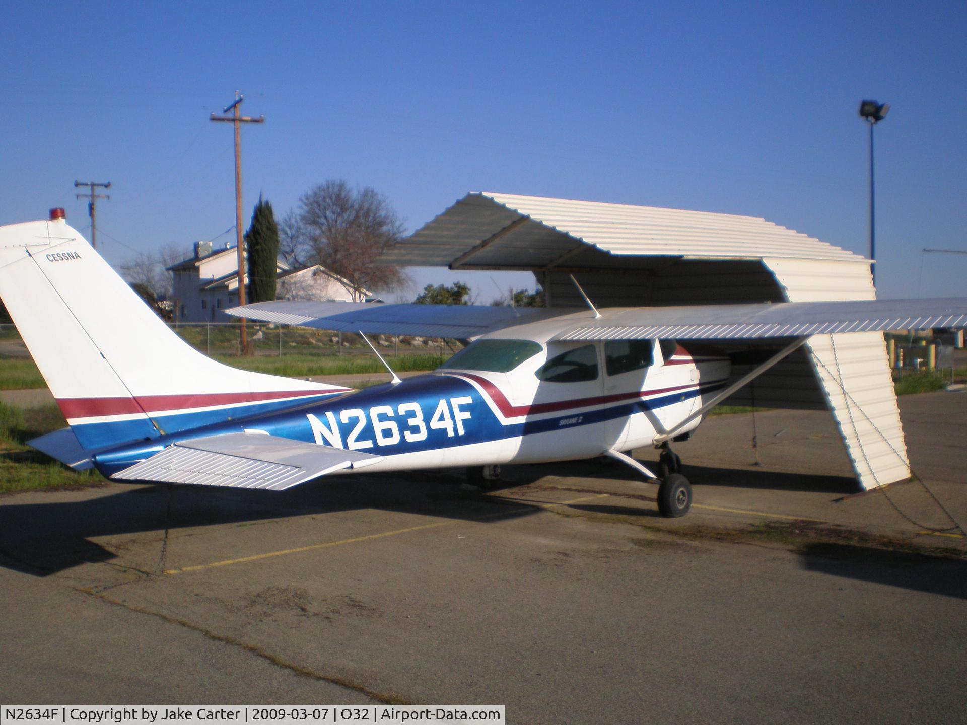 N2634F, 1965 Cessna 182J Skylane C/N 18256734, At Reedley Muni.