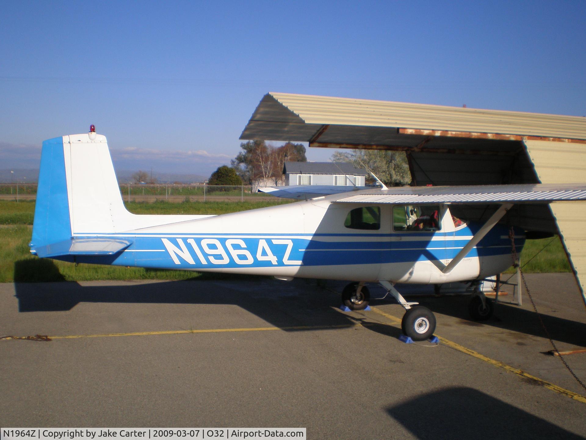 N1964Z, 1962 Cessna 150C C/N 15059764, At Reedley Muni.