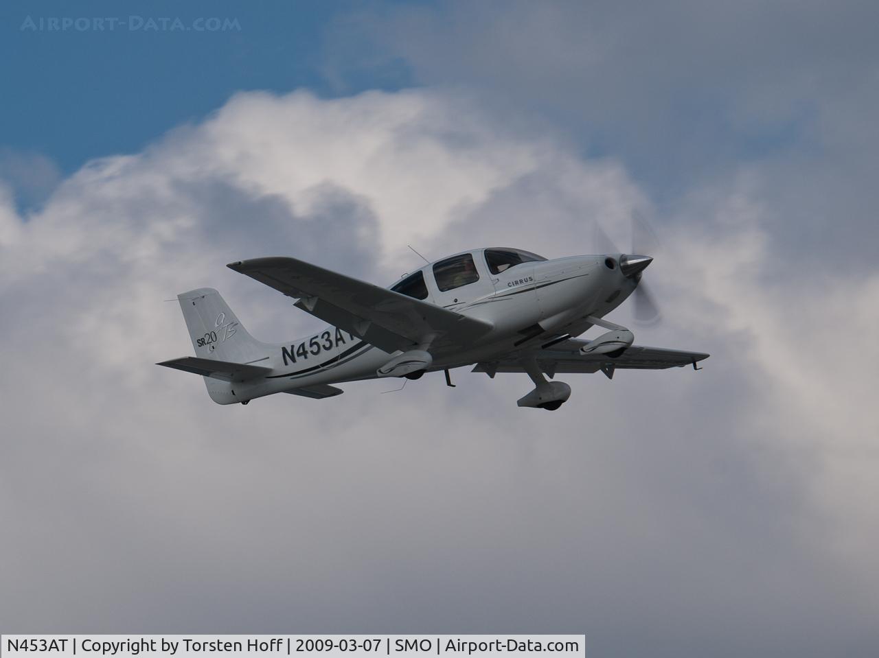 N453AT, 2006 Cirrus SR20 GTS C/N 1756, N453AT departing from RWY 03