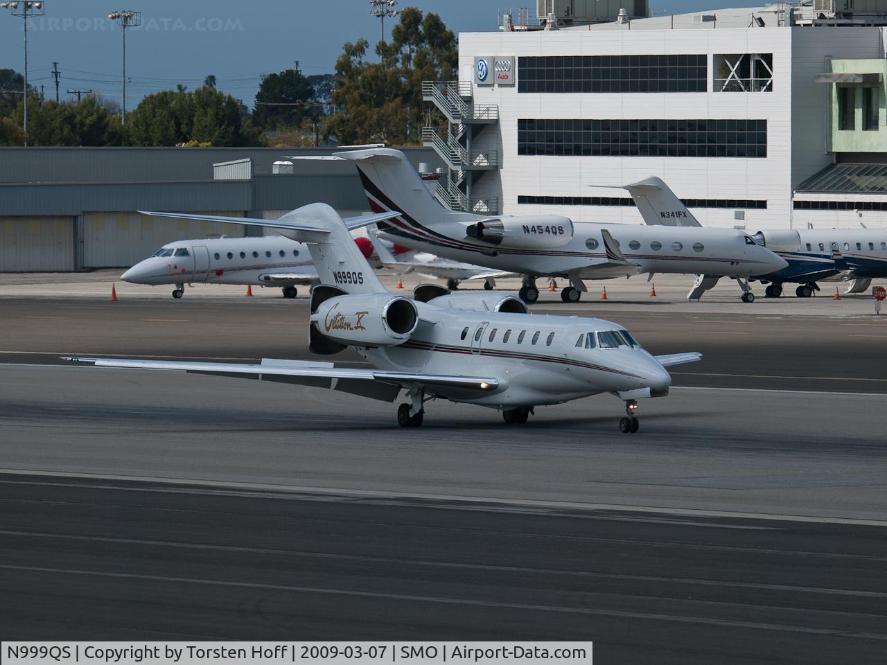 N999QS, 2002 Cessna 750 Citation X C/N 750-0203, N999QS arriving on RWY 03