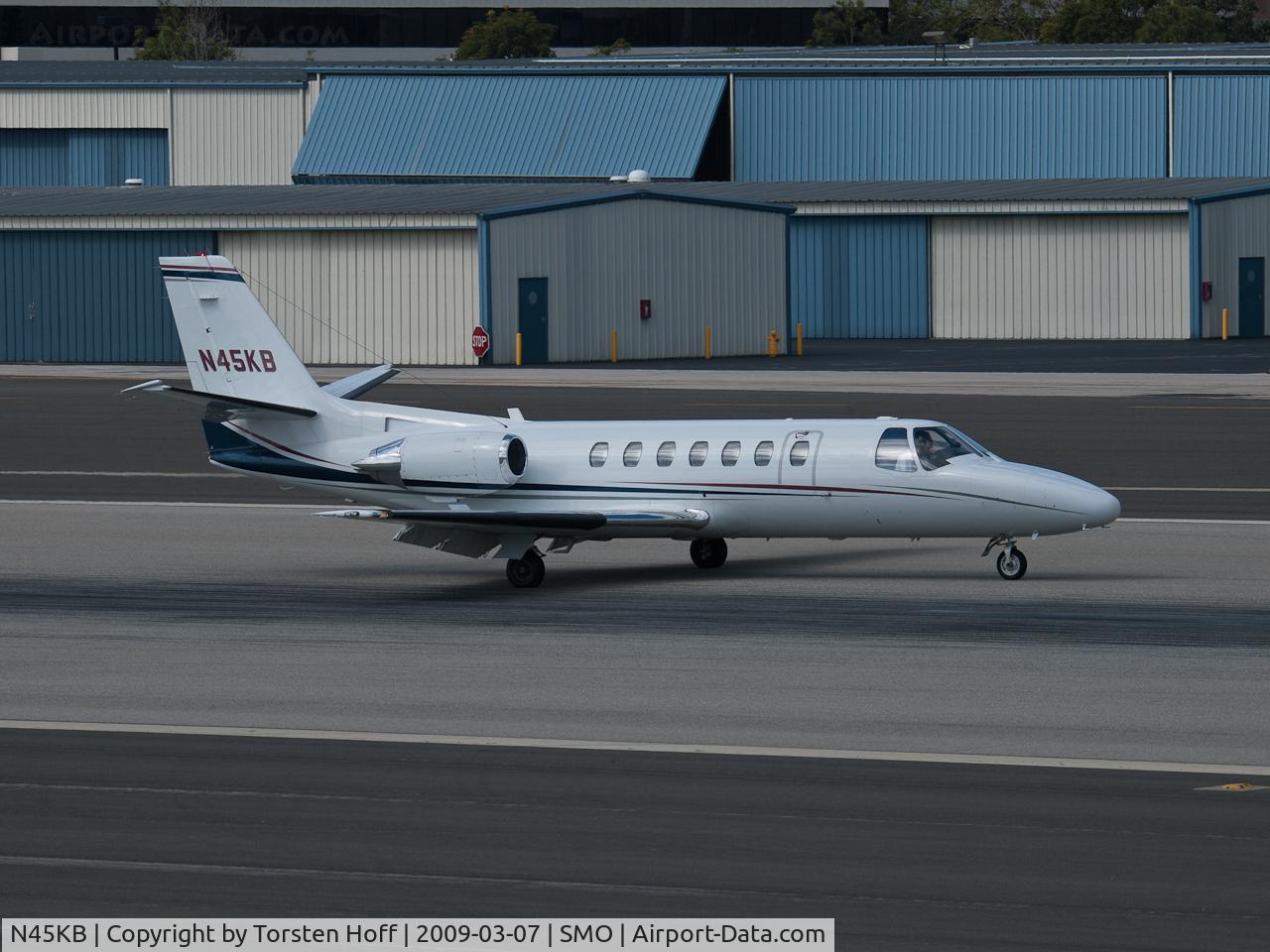 N45KB, 1992 Cessna 560 Citation V C/N 5600191, N45KB arriving on RWY 03