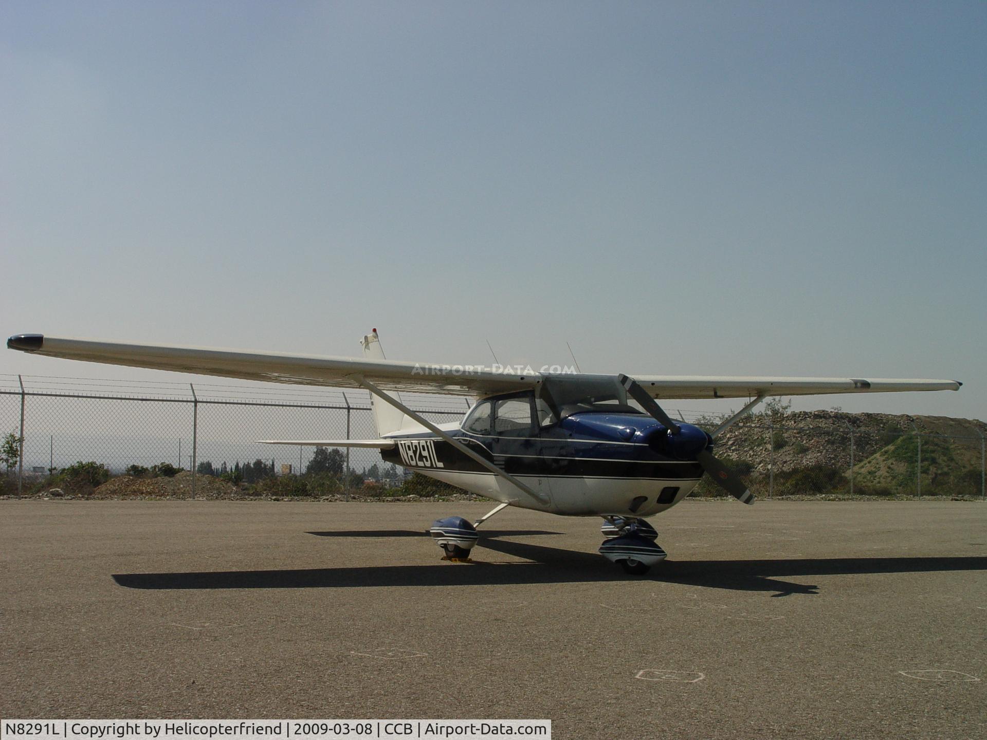 N8291L, 1967 Cessna 172H C/N 17256491, Parked by south fence at Cable