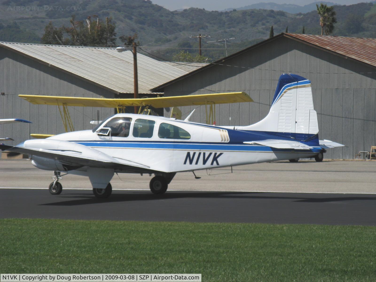 N1VK, 1960 Beech B95 Travel Air C/N TD-403, 1960 Beech B95 TRAVEL AIR, two Lycoming O&VO-360s 180 Hp each, landing roll Rwy 22