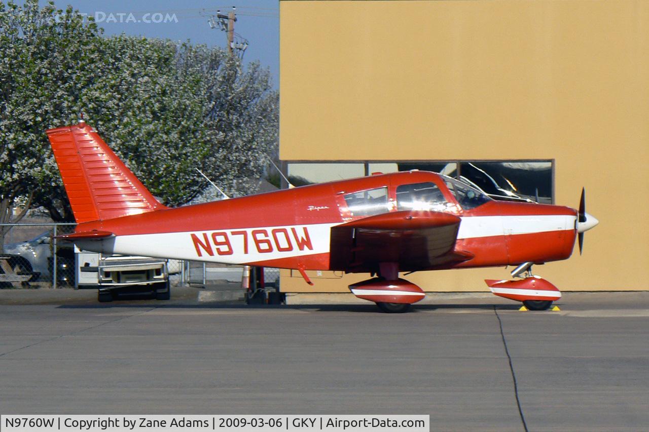 N9760W, 1967 Piper PA-28-140 C/N 28-23244, At Arlington Municipal