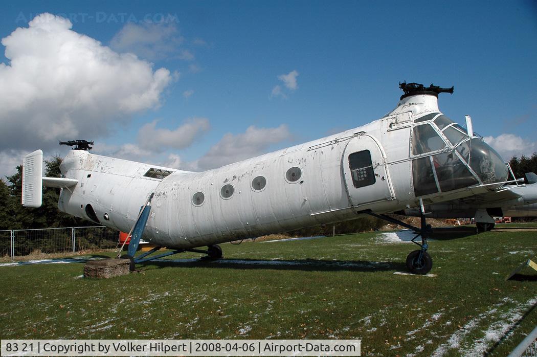 83 21, Vertol H-21C Shawnee C/N WG21, at Hermeskeil Museum, Germany
