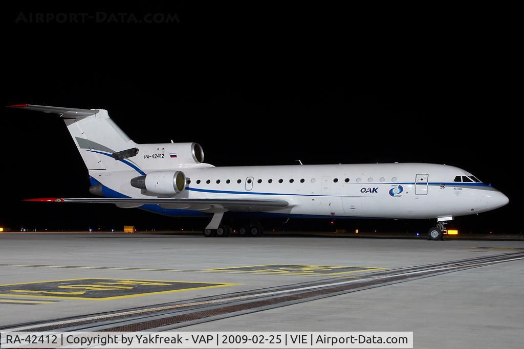 RA-42412, Yakovlev Yak-42D C/N 4520422219055, Yakovlev 42