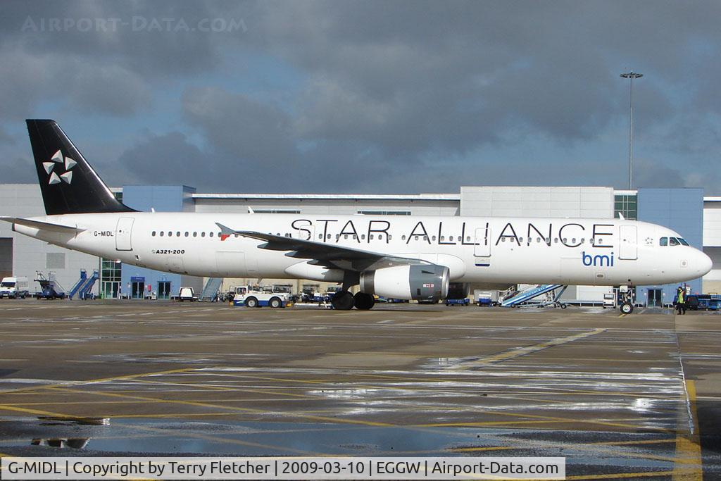 G-MIDL, 2000 Airbus A321-231 C/N 1174, British Midland A321 in Star Alliance colours at Luton