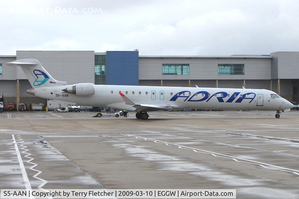 S5-AAN, 2008 Bombardier CRJ-900 NG (CL-600-2D24) C/N 15207, Unusual movement at Luton - Slovenian Adria Airways CRJ-900 operating a flight to Santander (Spain)
