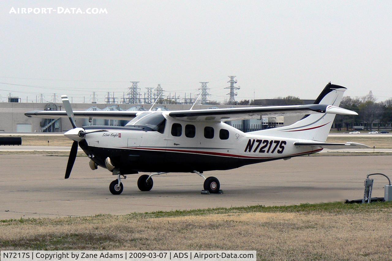 N7217S, 1978 Cessna P210N Pressurised Centurion C/N P21000132, At Dallas Addison