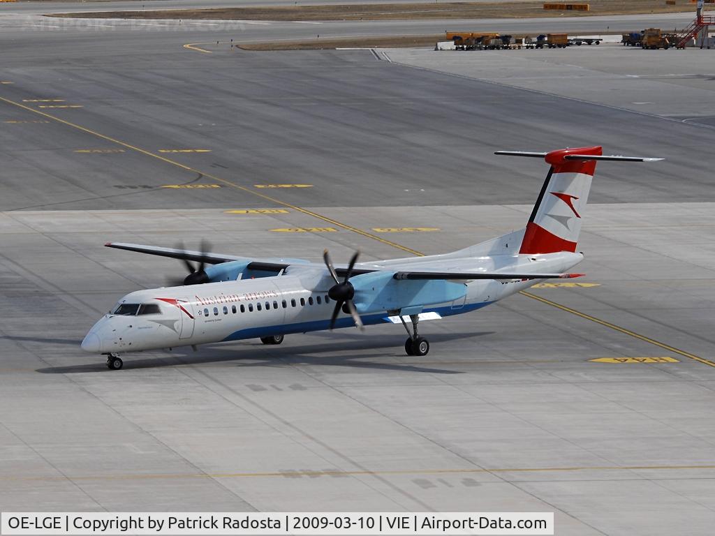 OE-LGE, 2001 De Havilland Canada DHC-8-402Q Dash 8 C/N 4042, Taxiing to parking position after a flight