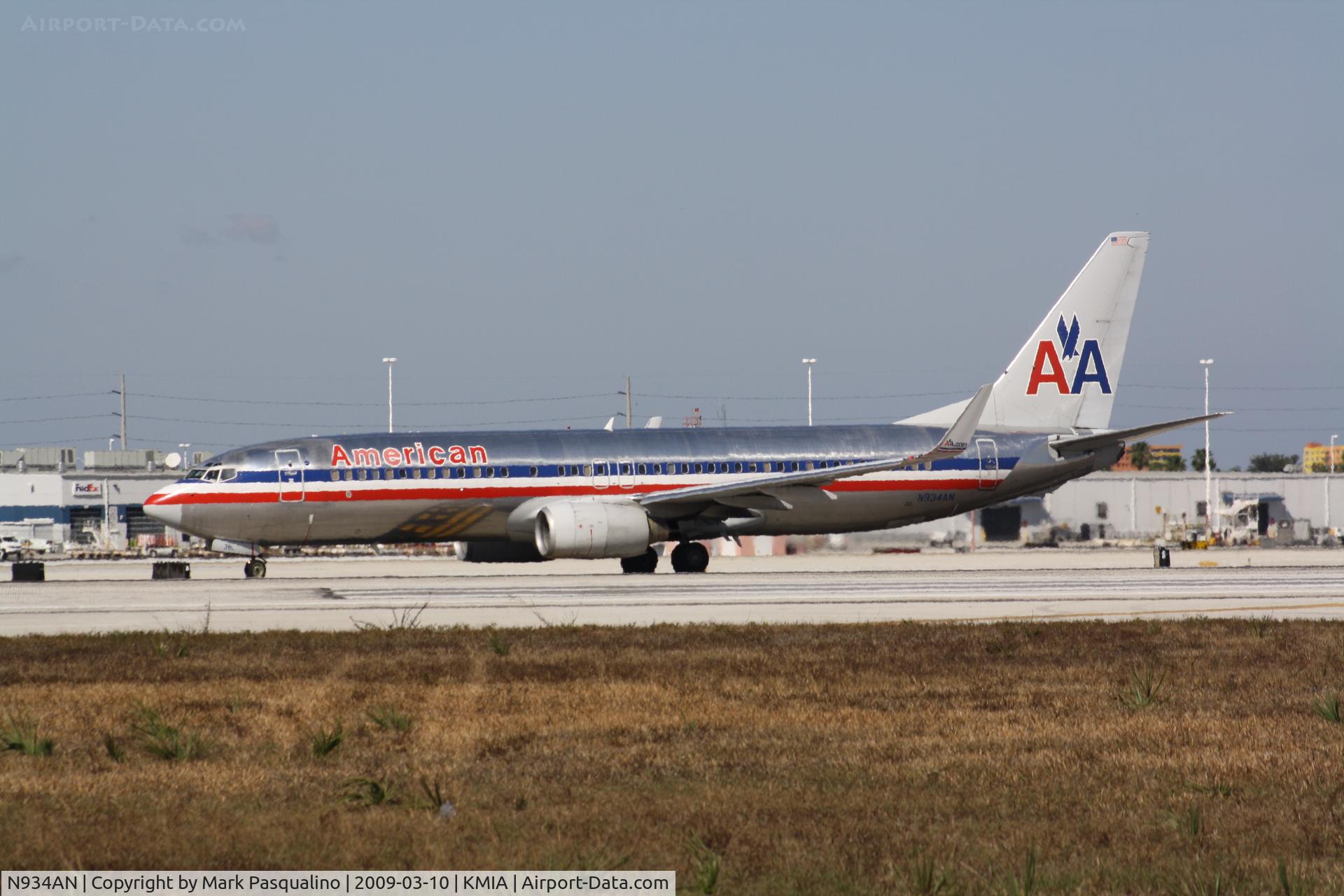 N934AN, 2000 Boeing 737-823 C/N 29531, Boeing 737-800