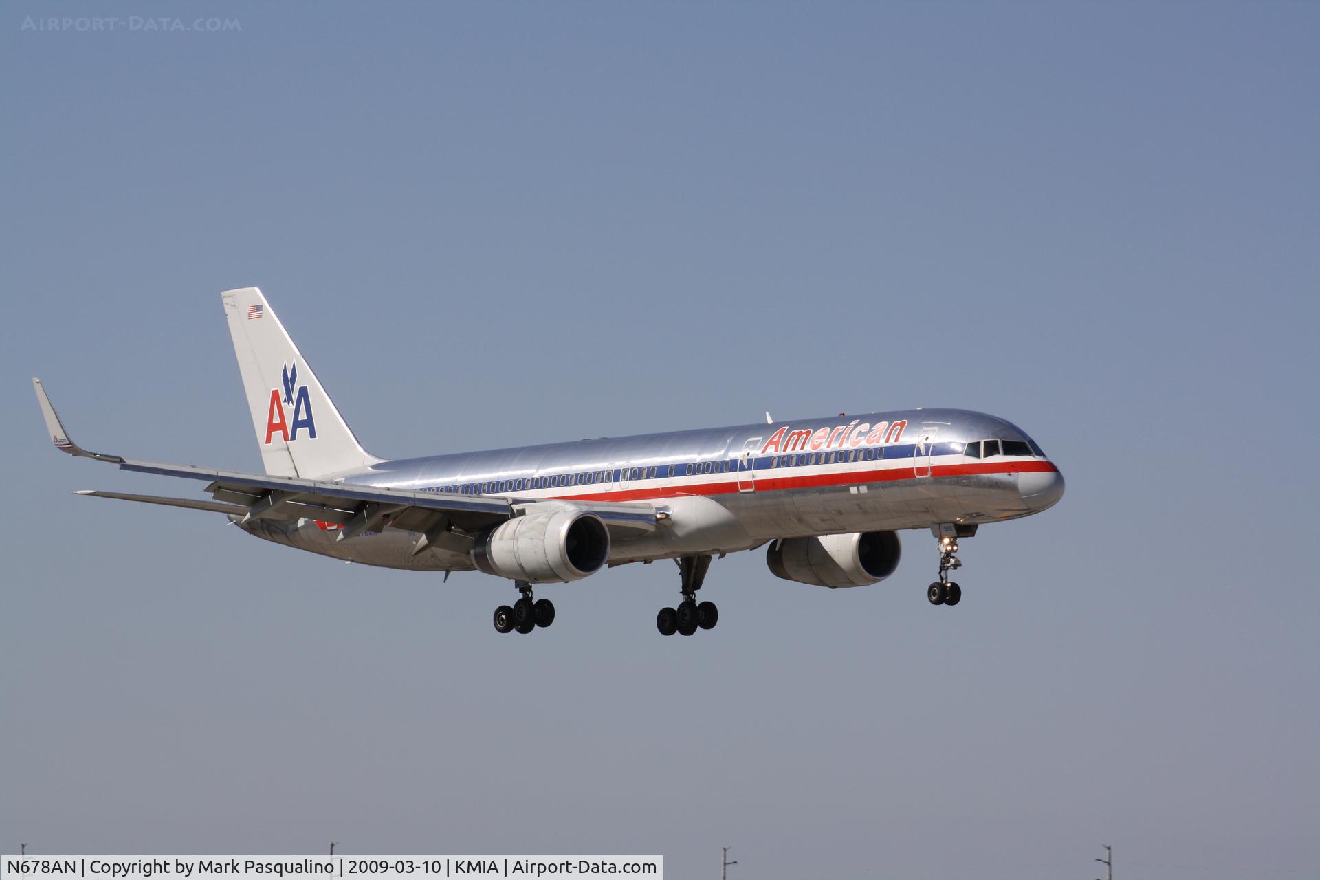 N678AN, 1998 Boeing 757-223 C/N 29428, Boeing 757-200