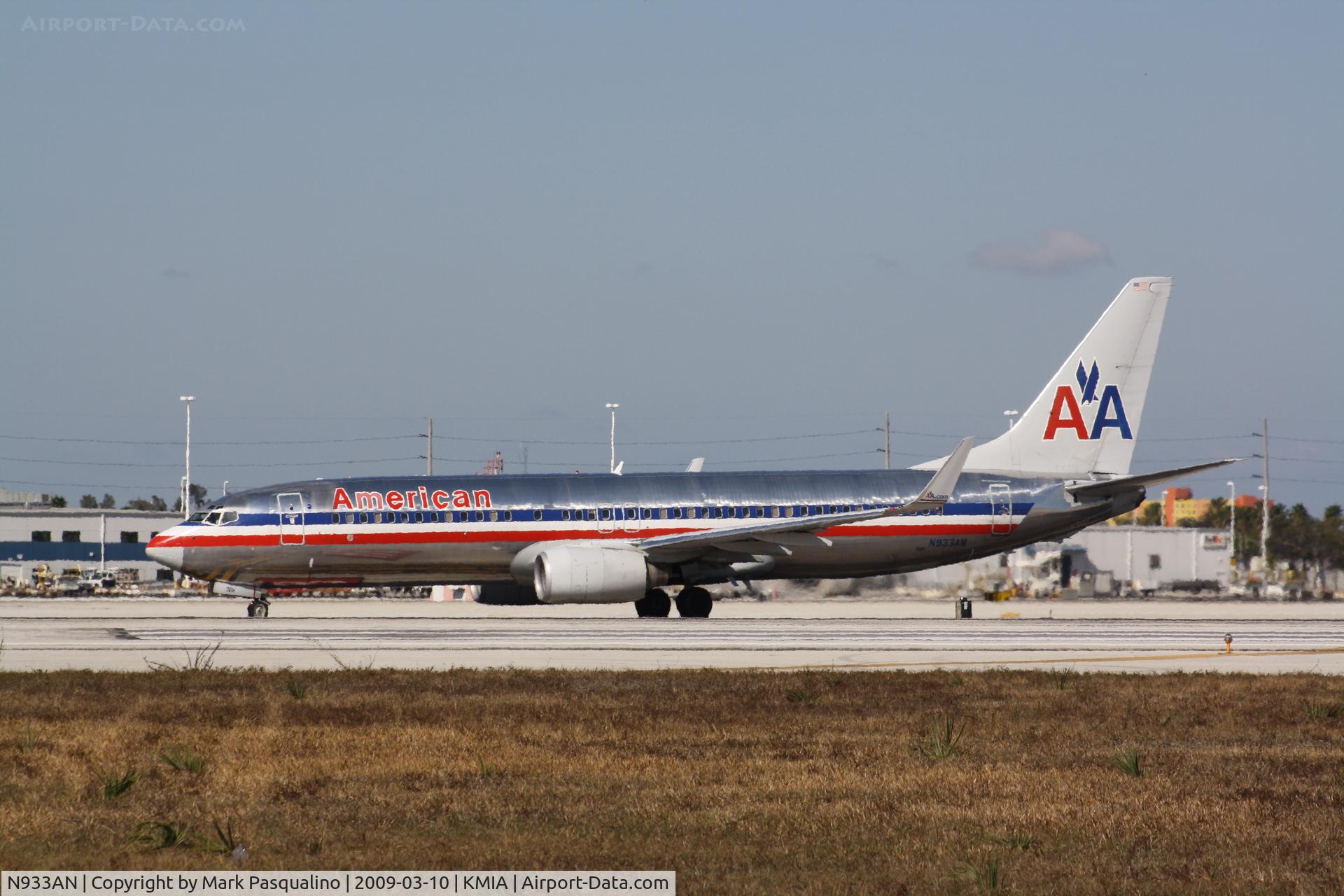 N933AN, 2000 Boeing 737-823 C/N 30080, Boeing 737-800